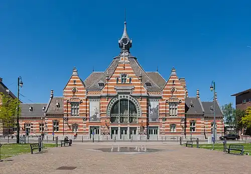 Station Schaarbeek (gebouwd anno 1887).
