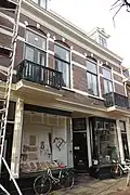 Schagchelstraat 16 A zwart en A rood
