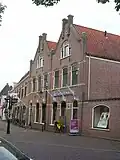 Woonhuis/winkel/kantoor