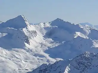 De Wurmkogel (midden) en de Schermerspitze (links)