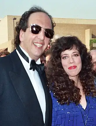 Allyce Beasley met toenmalig echtgenoot Vincent Schiavelli (1987)