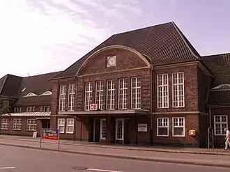 Stationsgebouw