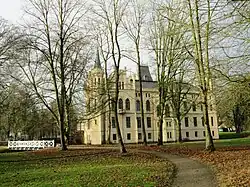 Het park rondom de burcht