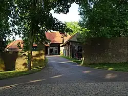 ommuurde kasteelboerderij, 2018