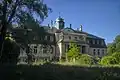 Kasteel Isenschnibbe, ten W van de stad[9]