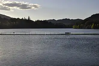 Loch Faskally vanaf de dam