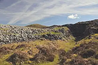 een verlaten groeve van het Skye marble