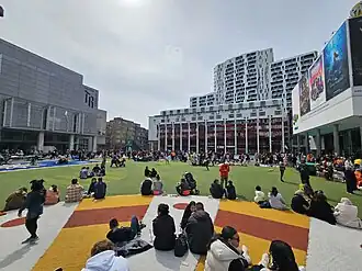 Schouwburgplein tijdens Koningsdag 2023