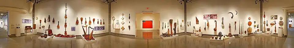 Deel van de Schuman Instrument Collection van de Southern Oregon University