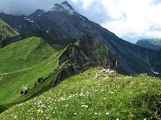 Schwalmis vanuit het oosten richting Oberbauenstock
