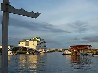 Semporna aan het water