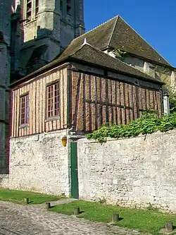 Voormalige bibliotheek van het Onze-Lieve-Vrouwekapittel, aan de noordzijde van de kathedraal