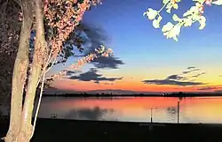 Palićmeer bij zonsondergang