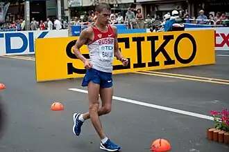 Sergej Bakoelin bezig met zijn gouden race tijdens de wereldkampioenschappen van 2011.