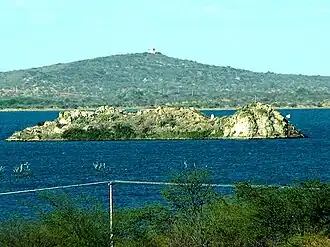 Eiland in het stuwmeer van de rivier São Francisco