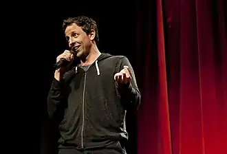 Boom Chicago alum Seth Meyers keert terug op het podium in 2013 bij Boom Chicago
