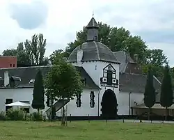 Hoeve Severen, poortgebouw