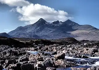 Sgùrr nan Gilean (links)