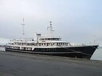 Verbouwd als Sherakhan voor de wal