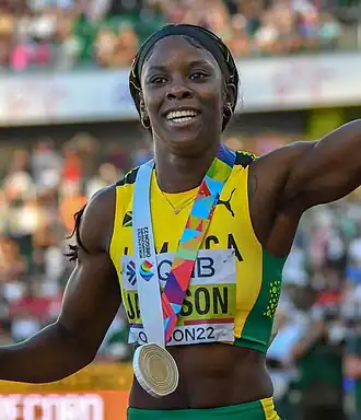 Shericka Jackson na haar overwinning op de 200 m tijdens de WK van 2022, Eugene.
