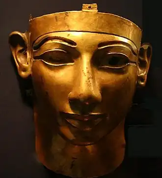 Gouden grafmasker van farao Sjosjenq II Egyptisch Museum