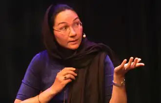 Shirin Musa spreekt in De Balie in 2015.