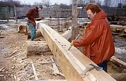 Bewerken van de kielbalk met sponningen voor de huid