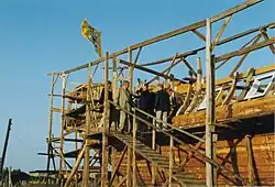 Bezoek van de Nederlandse minister van Mierlo