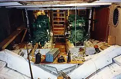 de twee Dieselmotoren in het achterschip