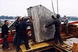 Net als de watertank, die ook een plek onderdeks moet krijgen