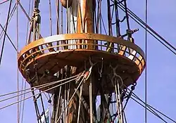 Grote mars en veel tuigage