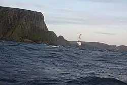 Op weg naar Kirkeness (foto vanuit de sloep)