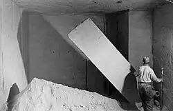 Blokbreker aan het werk, ca. 1950-1955