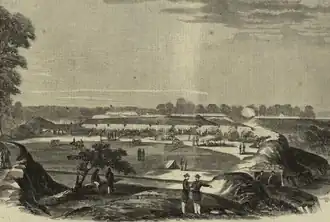 Zicht op de Great River battery, op driehonderd meter van de Zuidelijke fortificatie. door Hamilton, J. R.