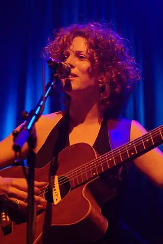 Signe Tollefsen tijdens optreden Tivoli de Helling in 2009