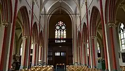 Achterzijde en oksaal