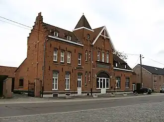 NMVB-tramstation met dienstgebouwen