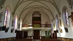 Het oksaal en kerkorgel in restauratie in 2020