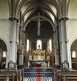 Priesterkoor en hoogaltaar