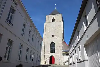 De 13e-eeuwse gotische westertoren