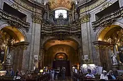 Achterzijde schip met kerkorgel