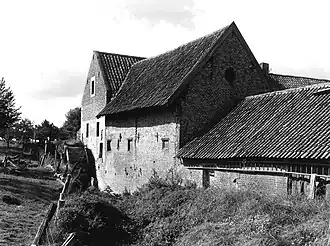 De Dorpsmolen van Kerkom in 1975