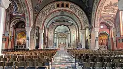 Schip neoromaanse kerk