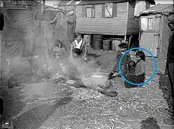 Het gezin Steinbach met (blauw omcirkeld) Elisabeth en Settela