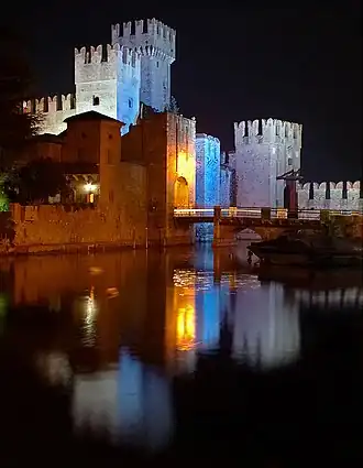 Rocca Scaligera in de avond