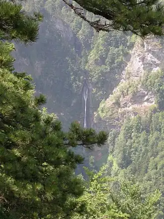 Skakavac-waterval, strikt natuurreservaat Perucica, Nationaal park Sutjeska