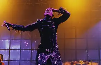Skin bij een Skunk Anansie optreden op het Glastonbury Festival
