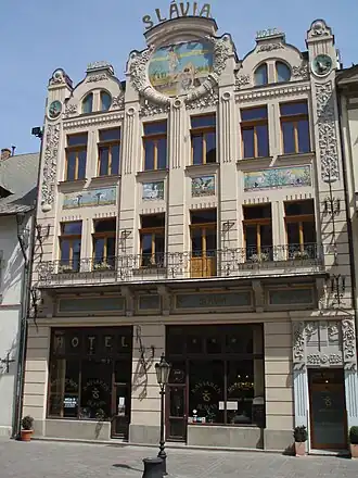 Gebouw « Slávia » in art-nouveau-stijl.