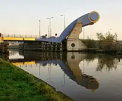 Slauerhoffbrug in gesloten toestand