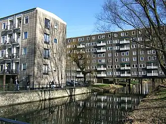 De Sloterhof, gebouwd 1958-1959.